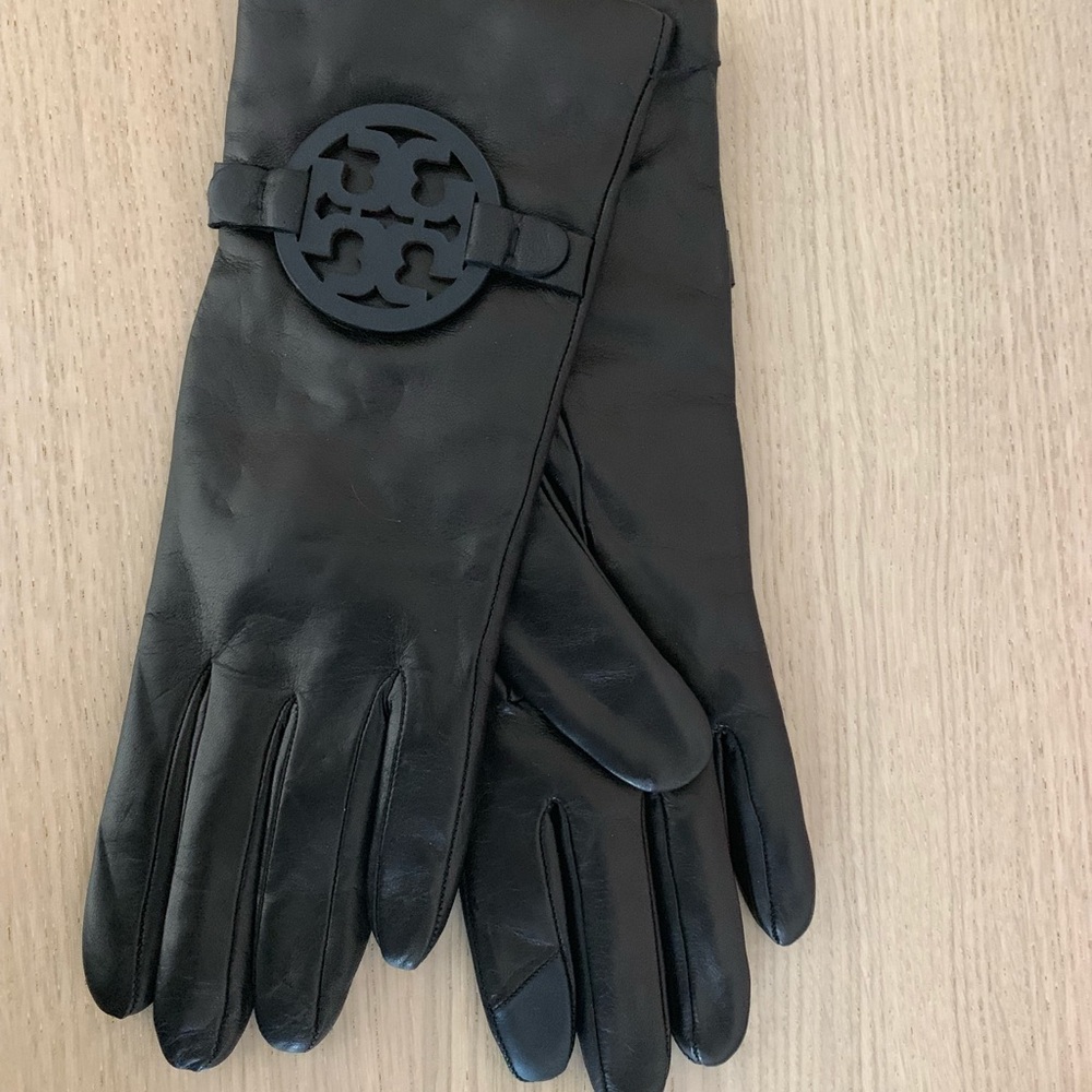 Tory Burch leather gloves